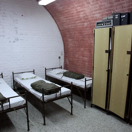 10-Z Bunker Vandrerhjem Brno Eksteriør bilde